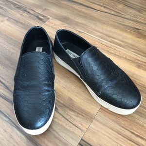Steve Madden black snakeskin platform shoes